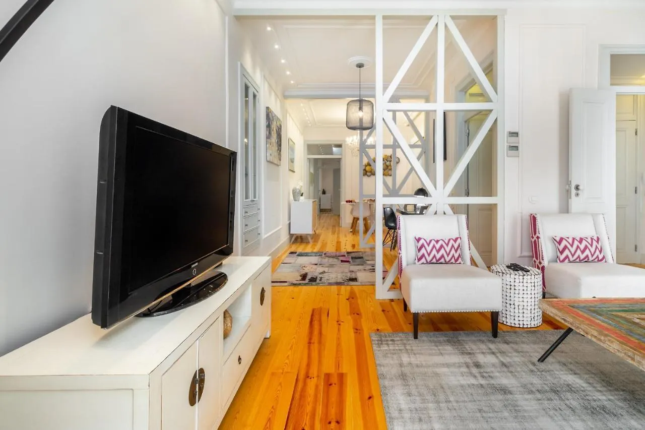 Whome Luxury Stay In Prime Location W/ Ac, Lift & Private Patio Lisboa Apartamento